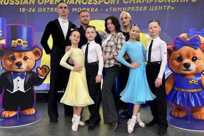 Курганские танцоры привезли серебро с всероссийских соревнований  Курганские танцоры привезли серебро с всероссийских соревнований